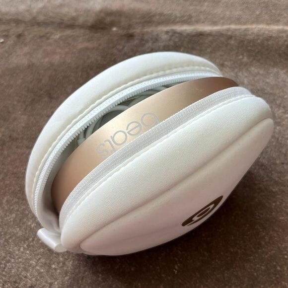 Beats by Dr. Dre Studio 2 Wireless Over Ear Headphones - Picture 12 of 12